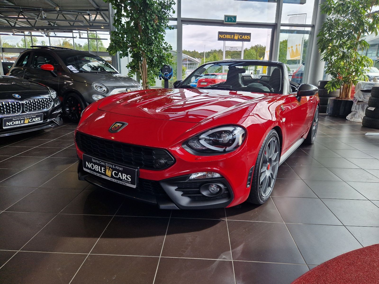 Fahrzeugabbildung Abarth 124 Spider Turismo LED LEDER BOSE