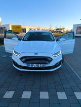 Ford Mondeo 2,0 EcoBlue 110kW Business Turnier Au... - Ford Mondeo von privat