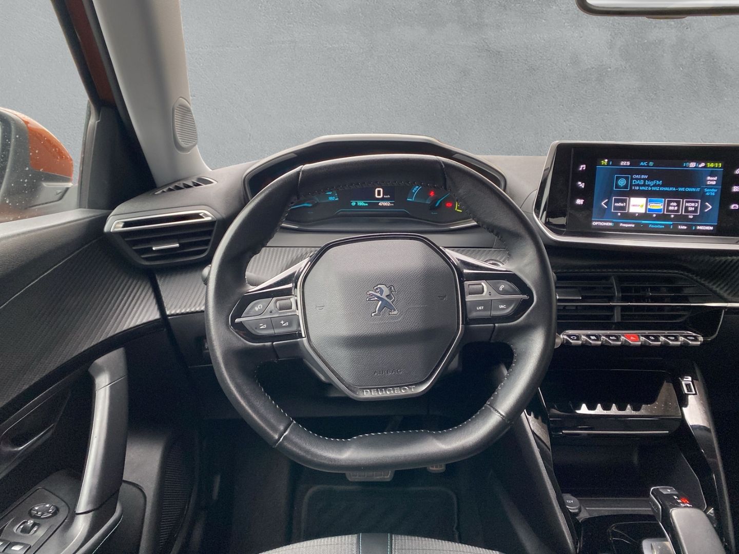 Fahrzeugabbildung Peugeot 2008 e- Allure Elektromotor 136 *Navi*Kamera*Sit