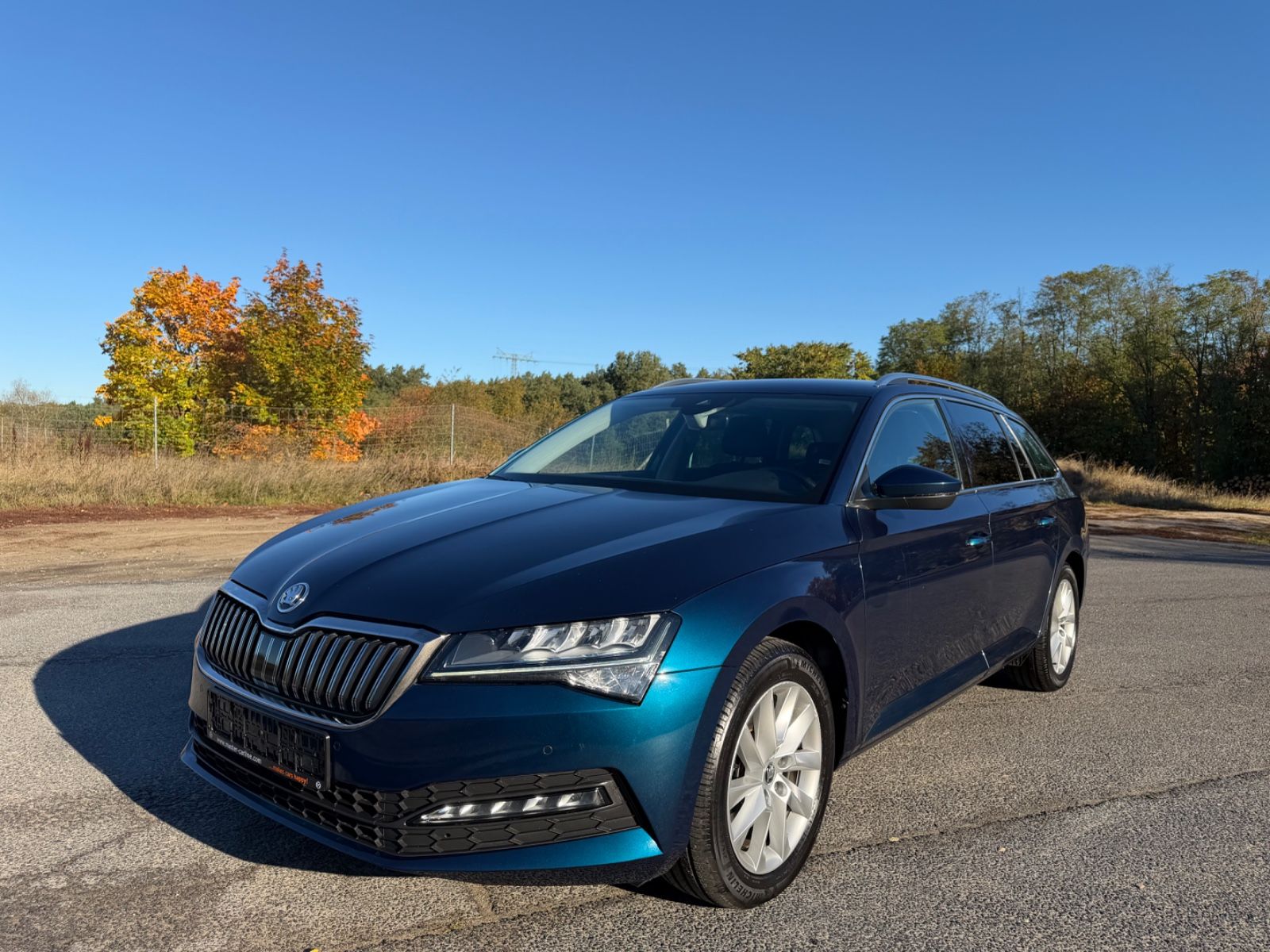 Skoda Superb Combi 2.0 TDI Business-Automatik-150hp imagem 3