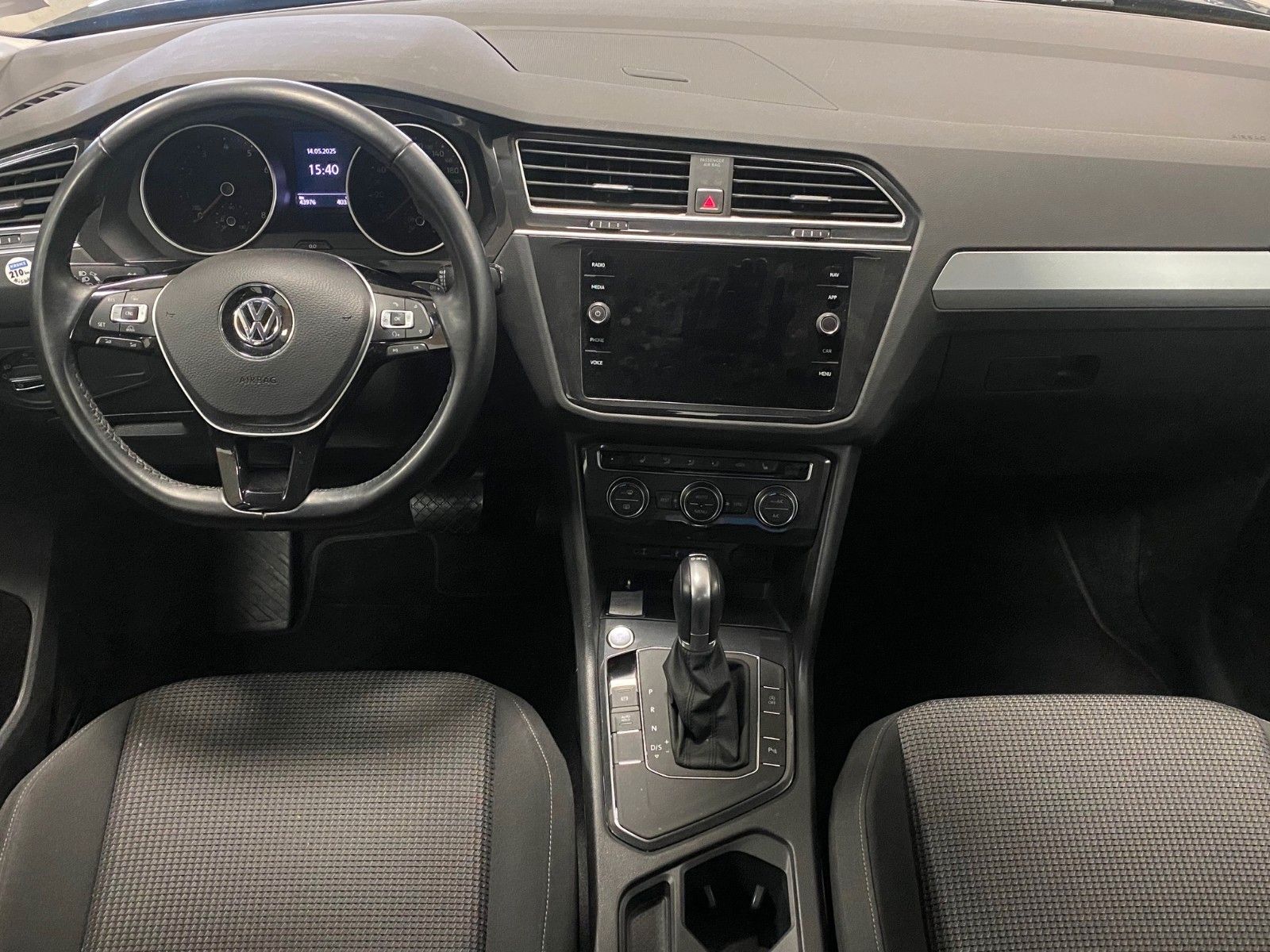 Fahrzeugabbildung Volkswagen Tiguan 1.4 TSI ACT DSG Trendline+NAVI+LED+TEMPOM