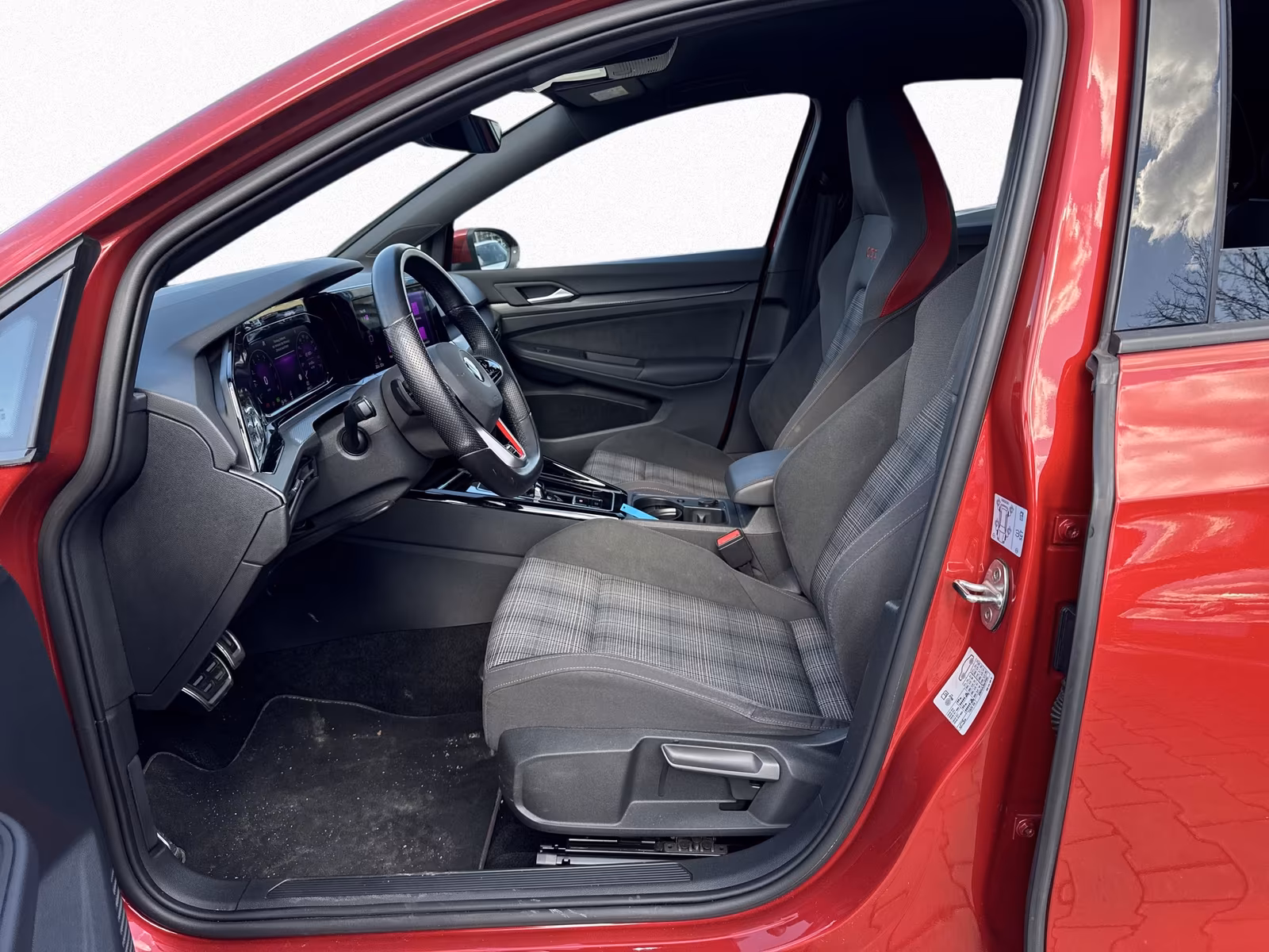 Volkswagen Golf VIII GTI 2.0 TSI OPF 180 kW 7-Gang-DSG NAVI, миниатюра 10