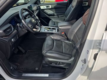 Bild 9 Ford Explorer Platinum PHEV 4x4 3.0 El. Panodach Navi