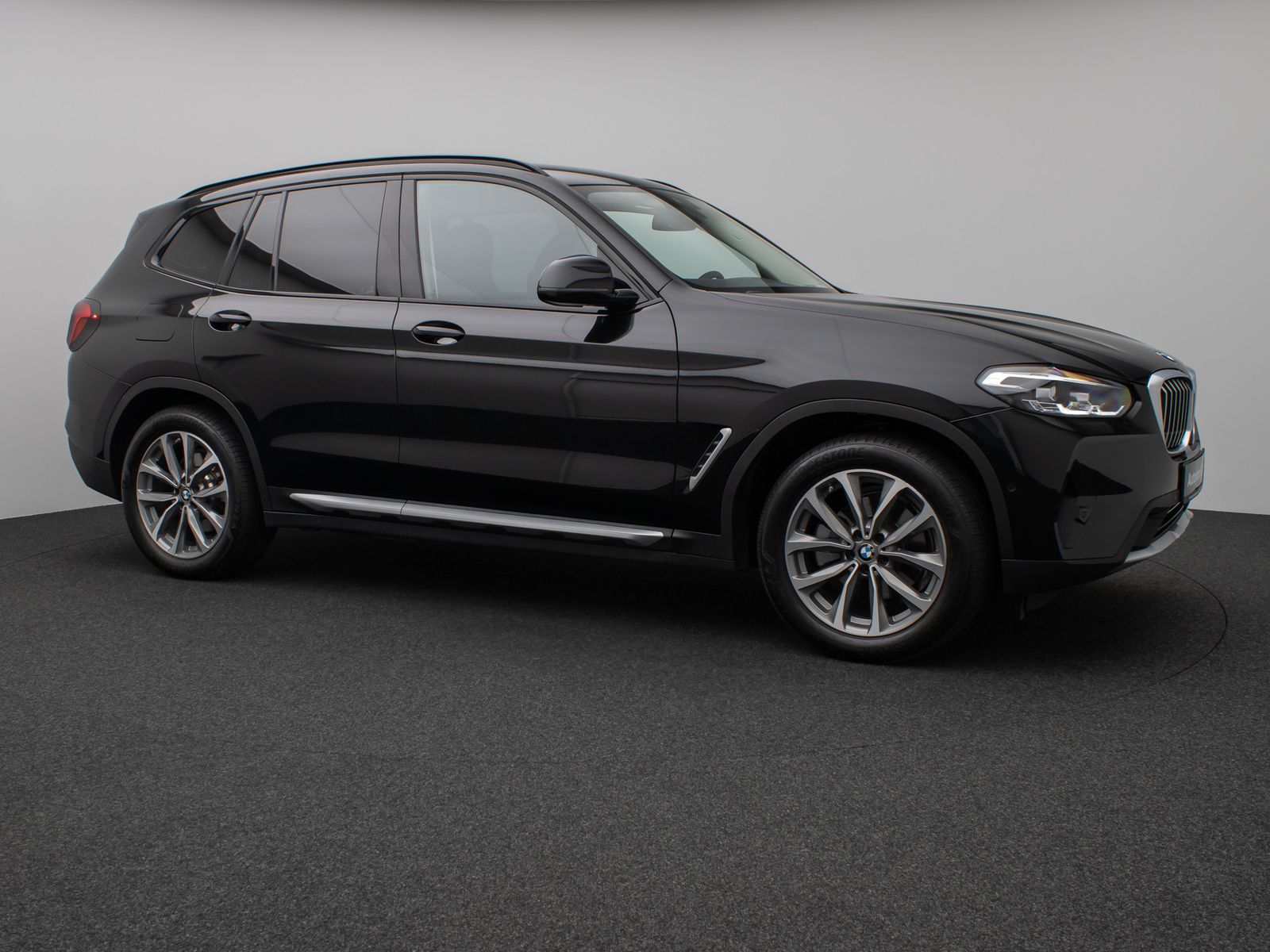 Fahrzeugabbildung BMW X3 xD20d Kamera DAB Leder Parkassis Sport 19Zoll