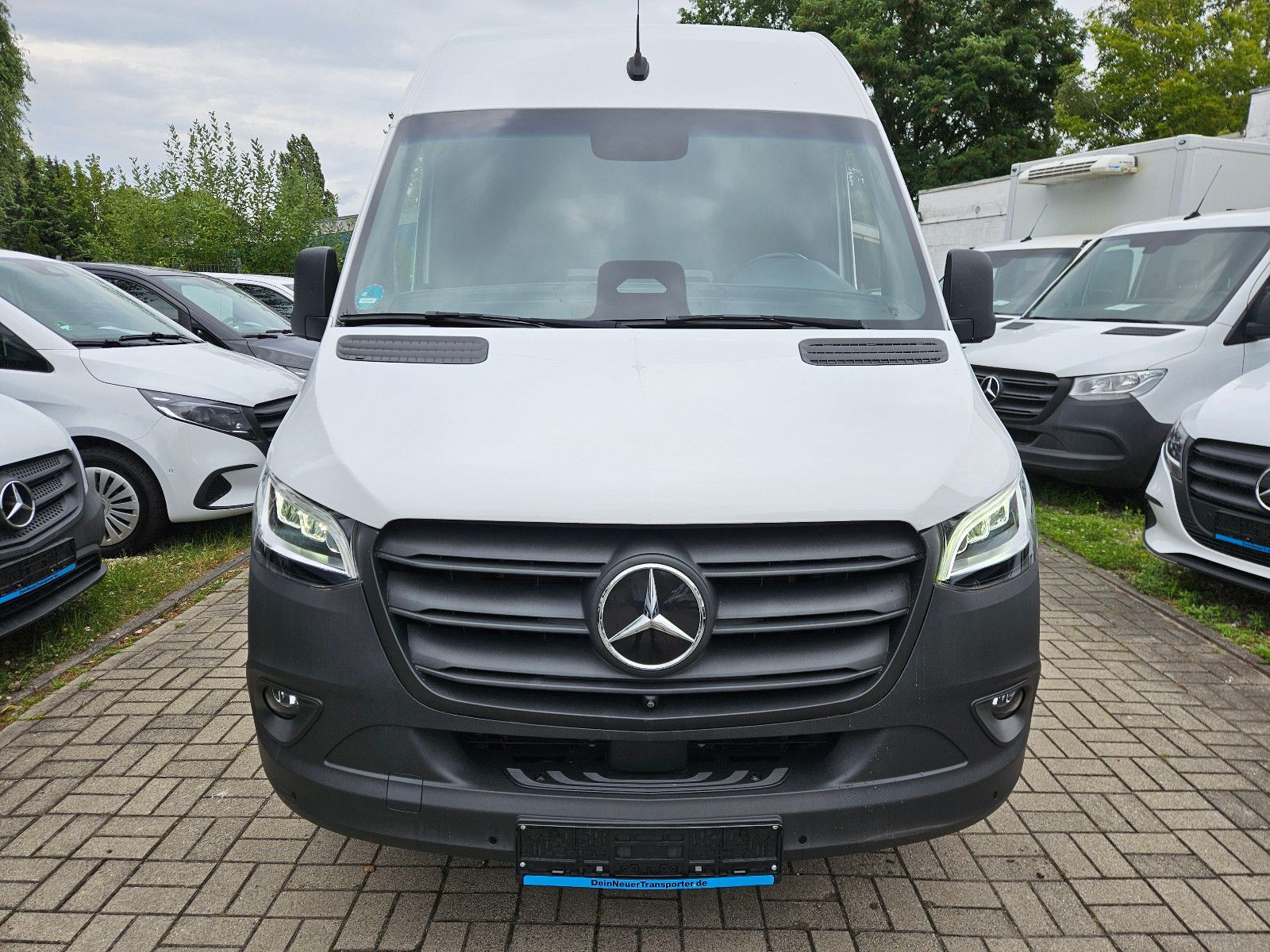Mercedes-Benz eSprinter 414 BOTT WERKSTATT REGALE FULL HOUSE imagem 2