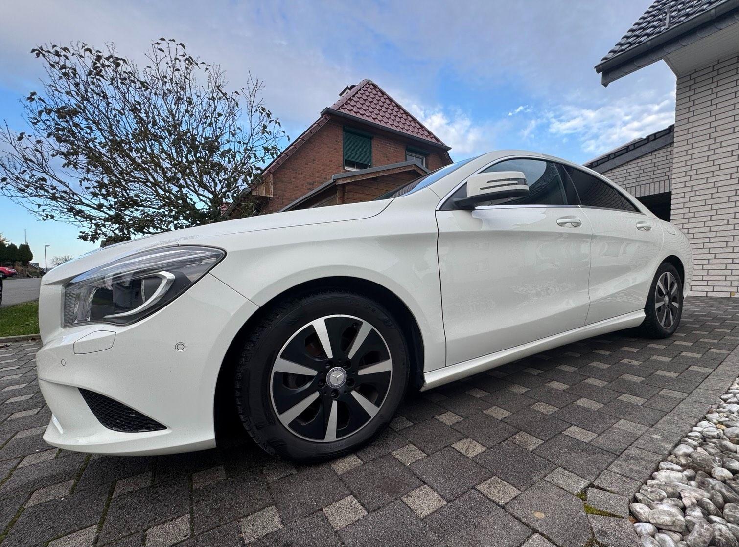 Mercedes-Benz CLA 180