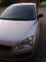 Ford Focus 1,6TDCi 80kW DPF  02/27 - Ford Focus aus 2006 mit Diesel-Antrieb