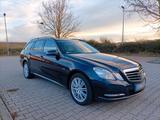 Mercedes-Benz Mercedes E-Klasse S212 250cdi 4matic (Allr... - Mercedes-Benz 250 mit Diesel-Antrieb: Kombi, Automatik