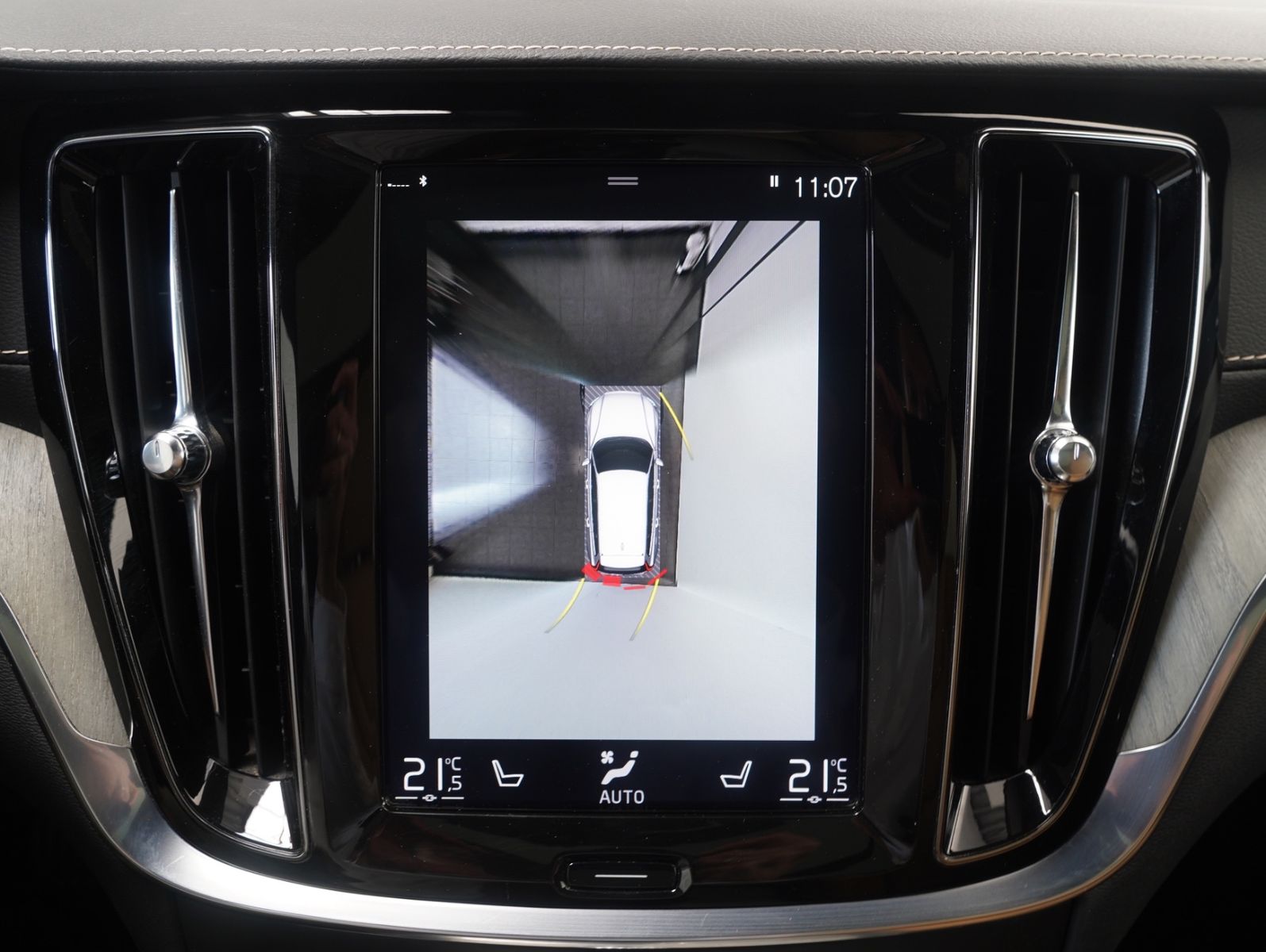 Fahrzeugabbildung Volvo V60 Kombi Inscription XENIUM/ACC/BLIS/PANO/360°