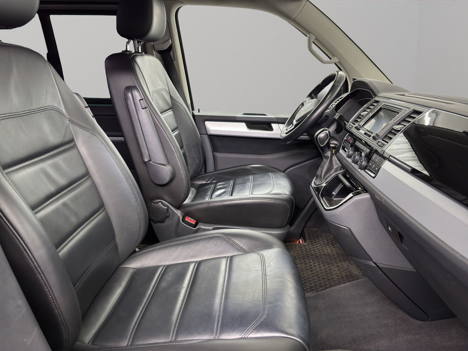 Volkswagen Multivan Highline KR 2.0 TDI 4M Sound ACC AHK foto 7