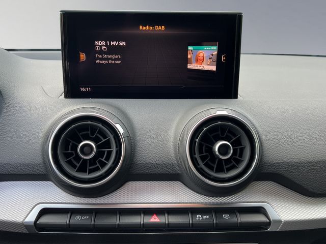 Q2 30 TDI advanced 85kW, AHK, SHZ