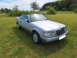 Mercedes-Benz Mercedes 124C E220 Cabrio (Oldtimer) - Mercedes-Benz CE 220 Gebrauchtwagen