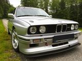 BMW M3 E30 - BMW M3: E30