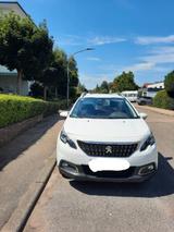 Peugeot 2008 Active PureTech 82 Active - Peugeot 2008: Limousine