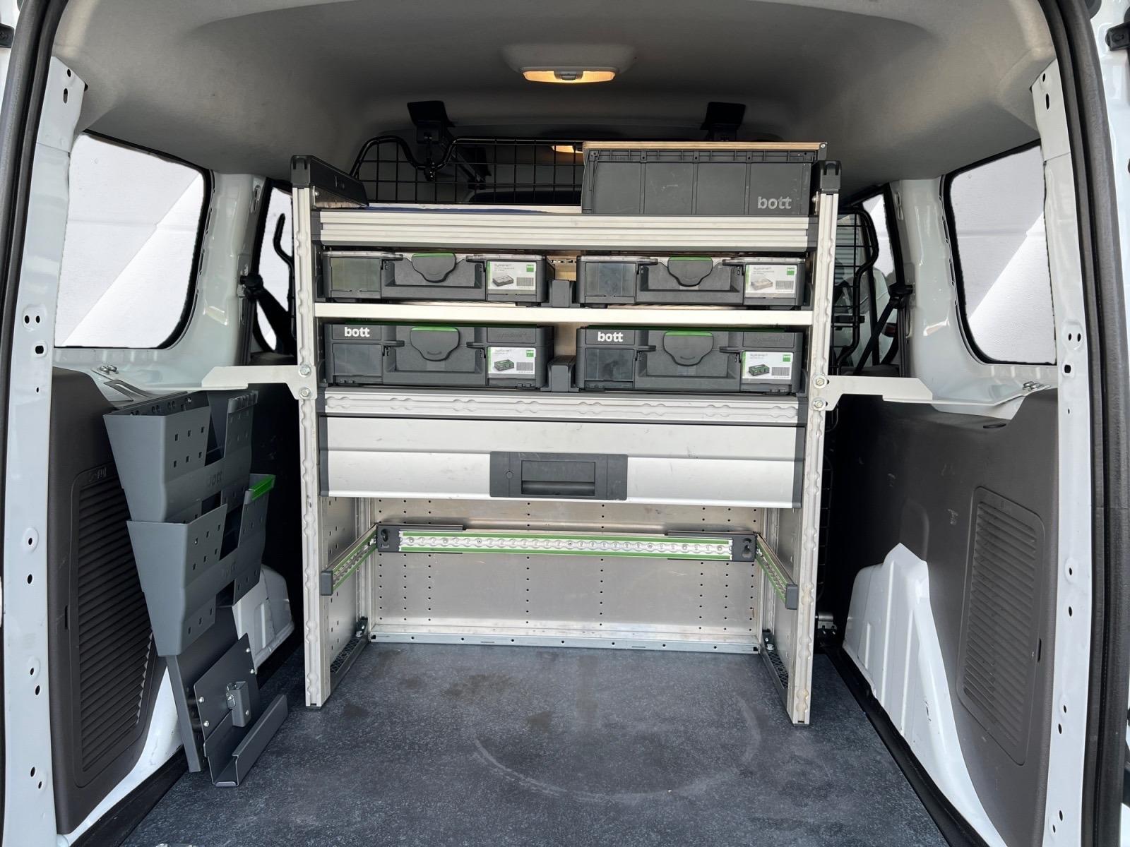 Ford Transit Connect 1.5 EB 240 L2 AUTOM*BOTT-REGAL*