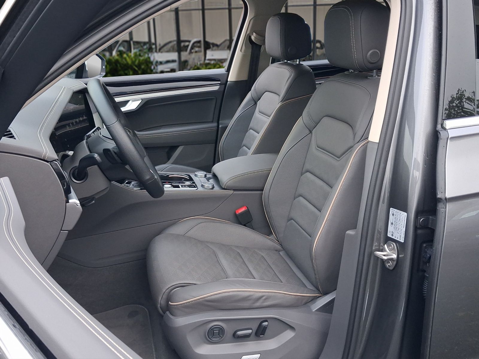 Volkswagen Touareg - Bild 6