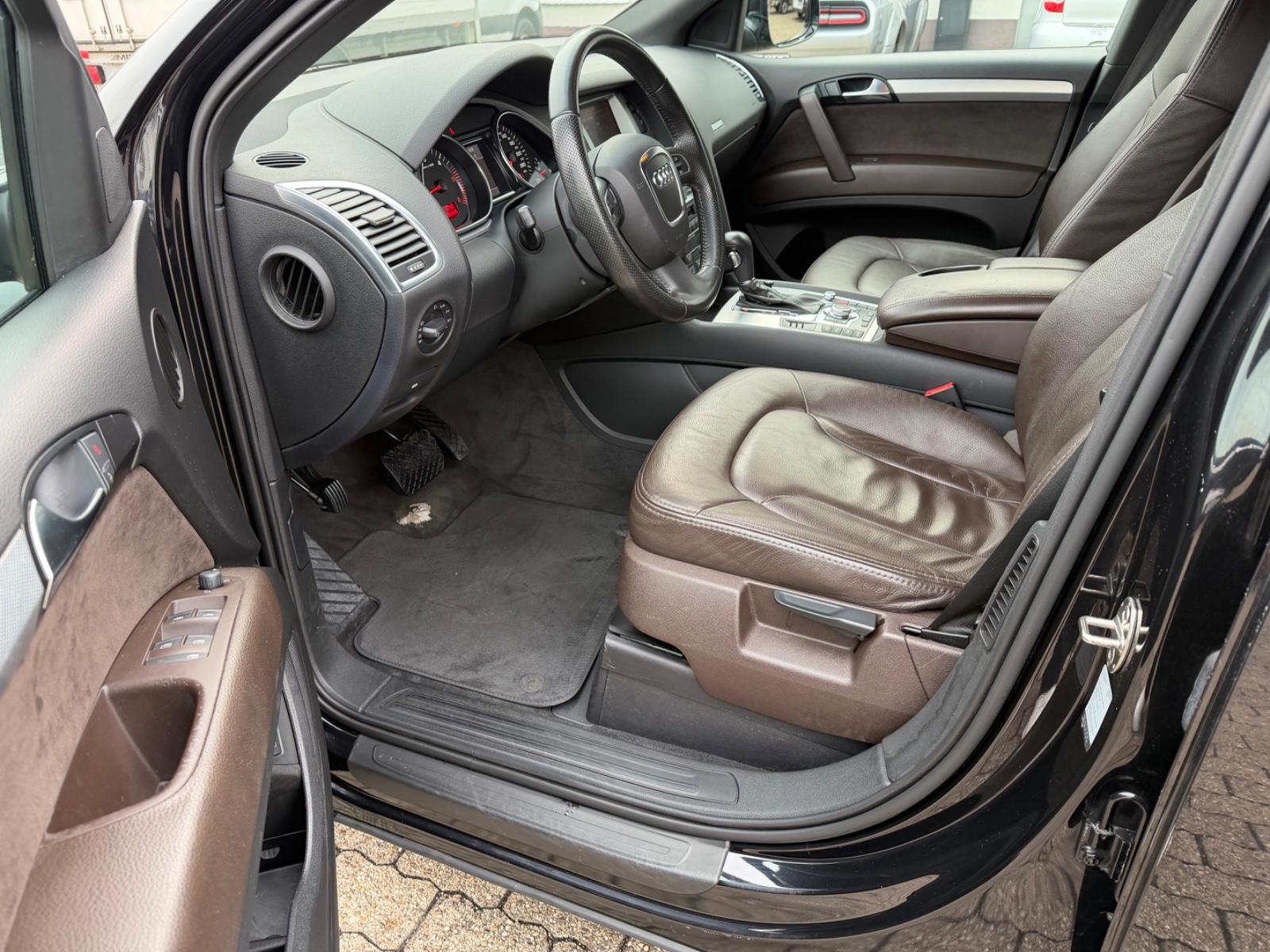 Audi Q7 3.0 TDI V6 240ch quattro Tiptronic Cuir Chauffage stationnaire Caméra Xénon GPS Attelage Sièges chauffants