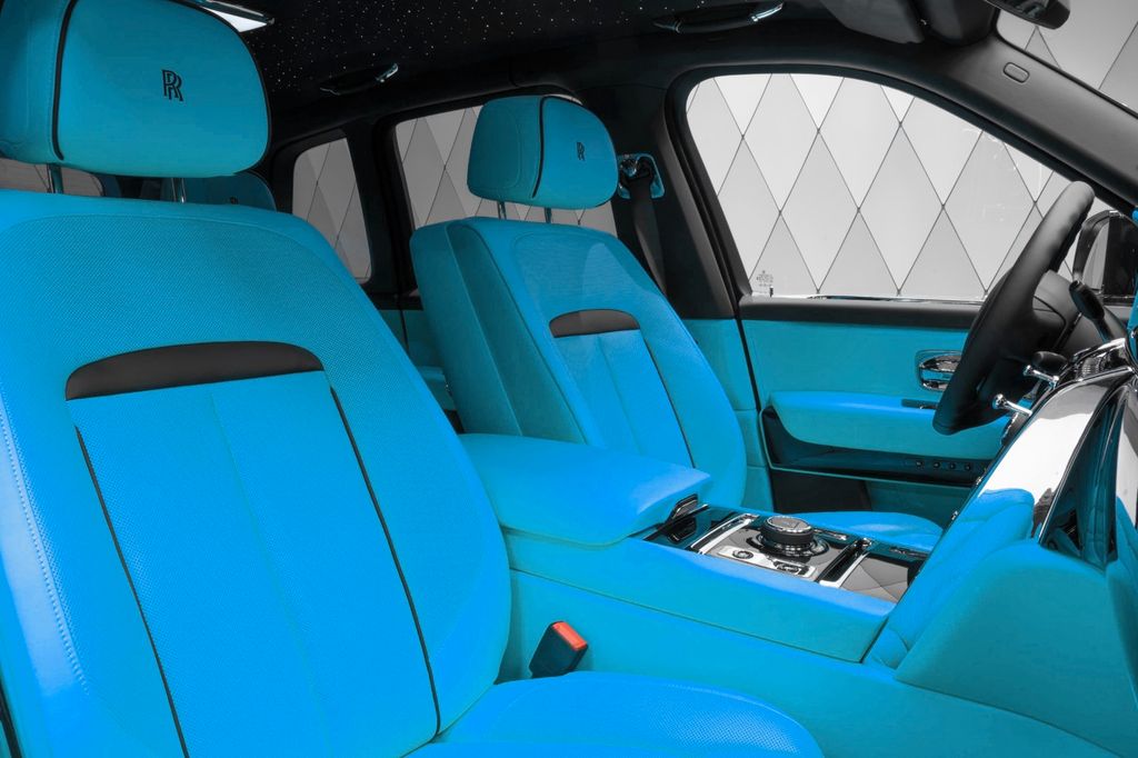 Cullinan Series II 2026 BLACK/TIFFANY VIP SEATS - Bild 15