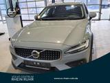 Volvo V60 Cross Country B4 (D) AWD Ultimate+WINTERPAK - Volvo V60 Cross Country Ultimate mit Diesel-Antrieb