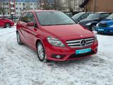 Mercedes-Benz B 180*Autom.*NAVI*PDC*Sitzh.*Tempom.*TÜV Neu* - Mercedes-Benz B-Klasse Gebrauchtwagen in Berlin