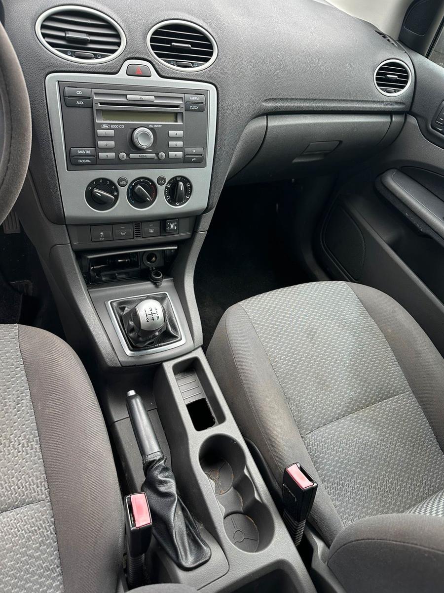 Ford Focus 2007 — photo 5