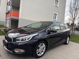 Kia cee'd Sportswagon 1.6 GDI FIFA World Cup Edt... - schwarze Kia cee'd Sportswagon