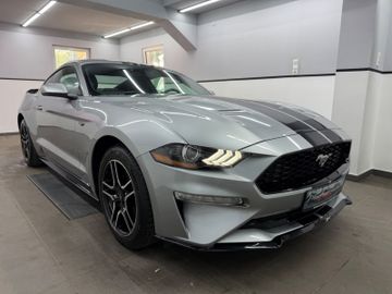 Ford Mustang - 2