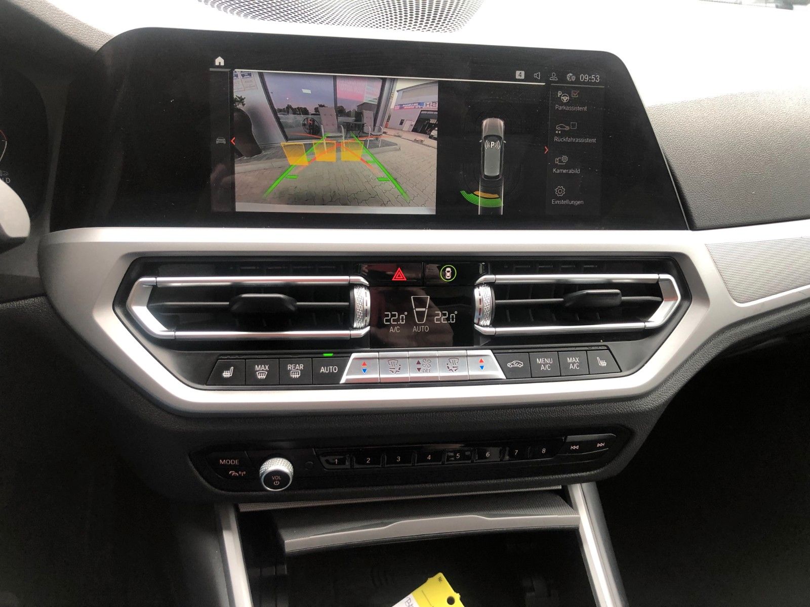 Fahrzeugabbildung BMW 320 d Touring Advantage Panoramadach