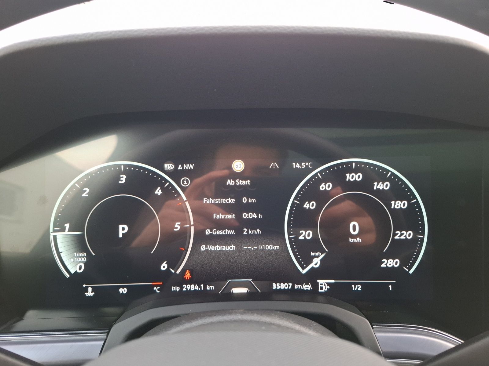 Fahrzeugabbildung Volkswagen Touareg R-Line TDI 4M IQ.Light ACC AHK STH PANO