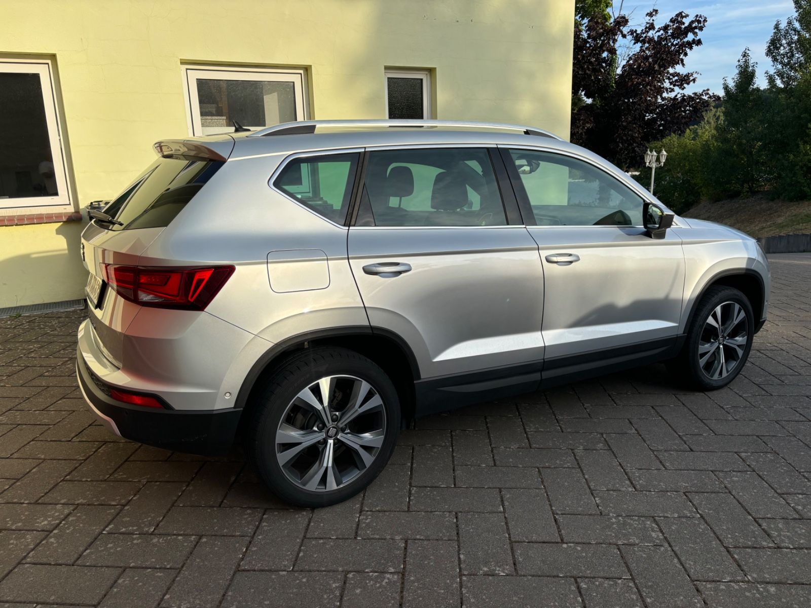 Seat Ateca Xcellence Leder AHK Kamera Navi LED imagem 3