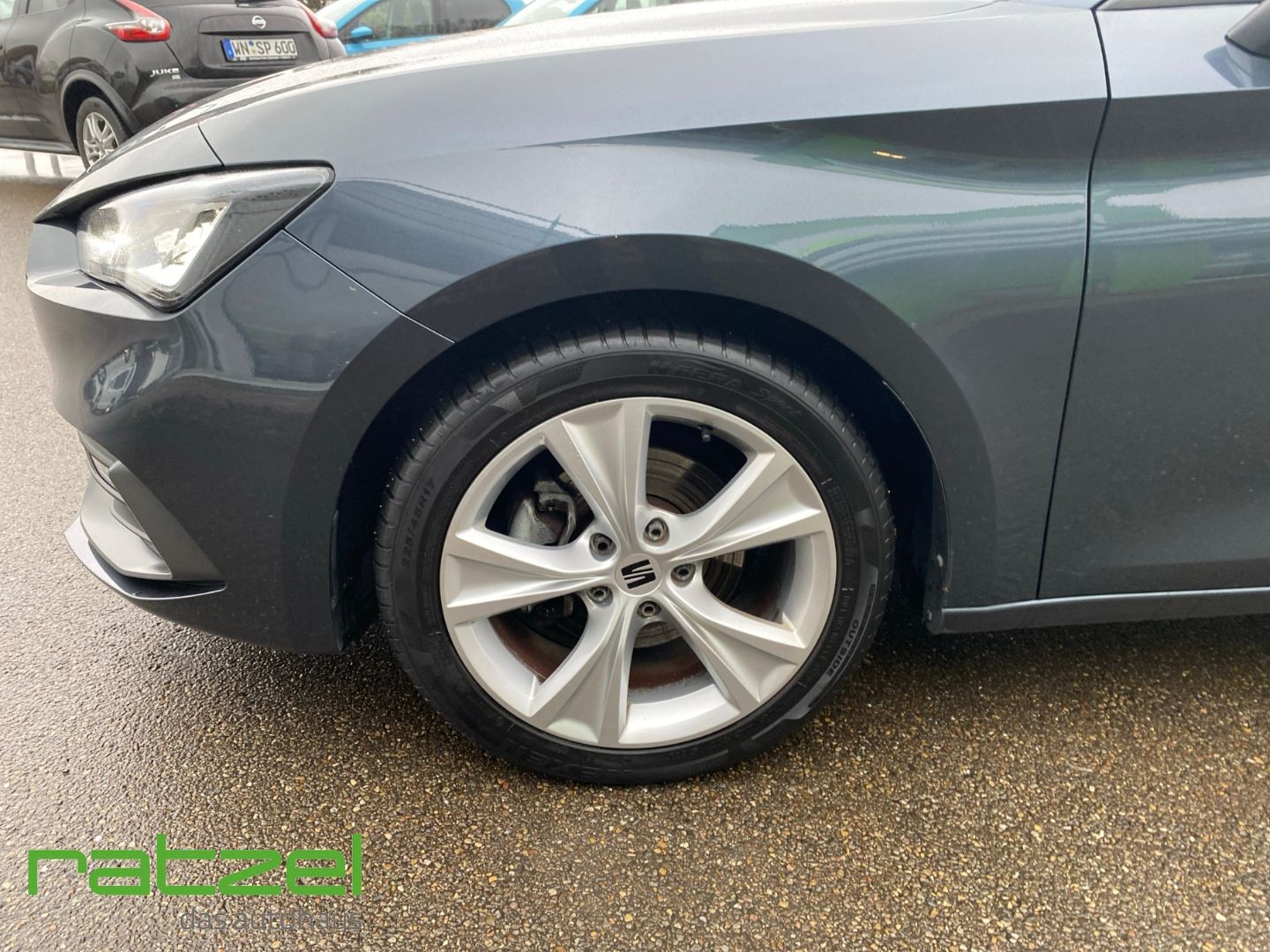 Fahrzeugabbildung SEAT Leon 1.5 eTSI Sportstourer FR Automatik Navi Dig