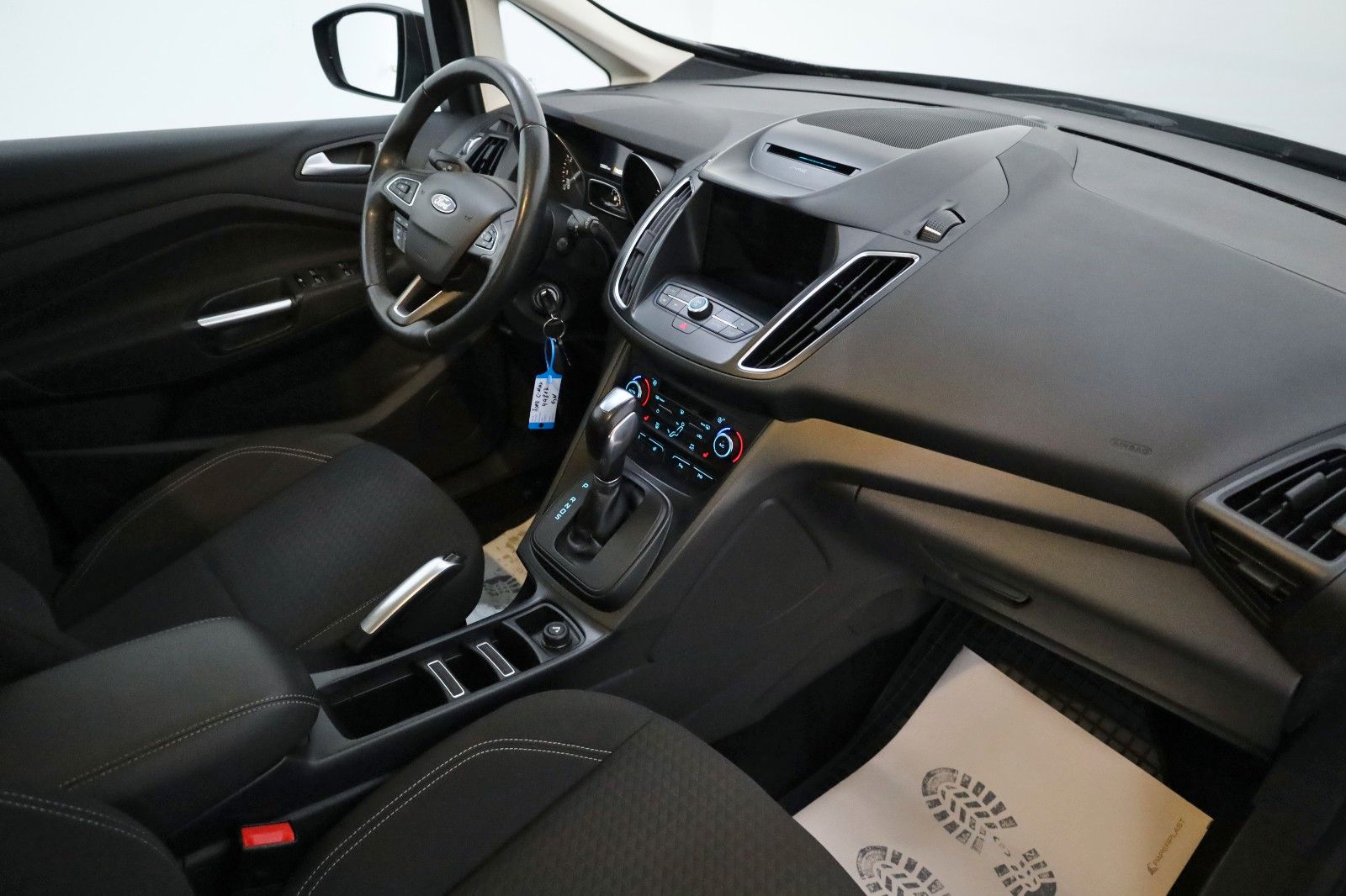 Fahrzeugabbildung Ford C-MAX Cool & Connect Navi,Kamera,SH,AHK,SR+WR