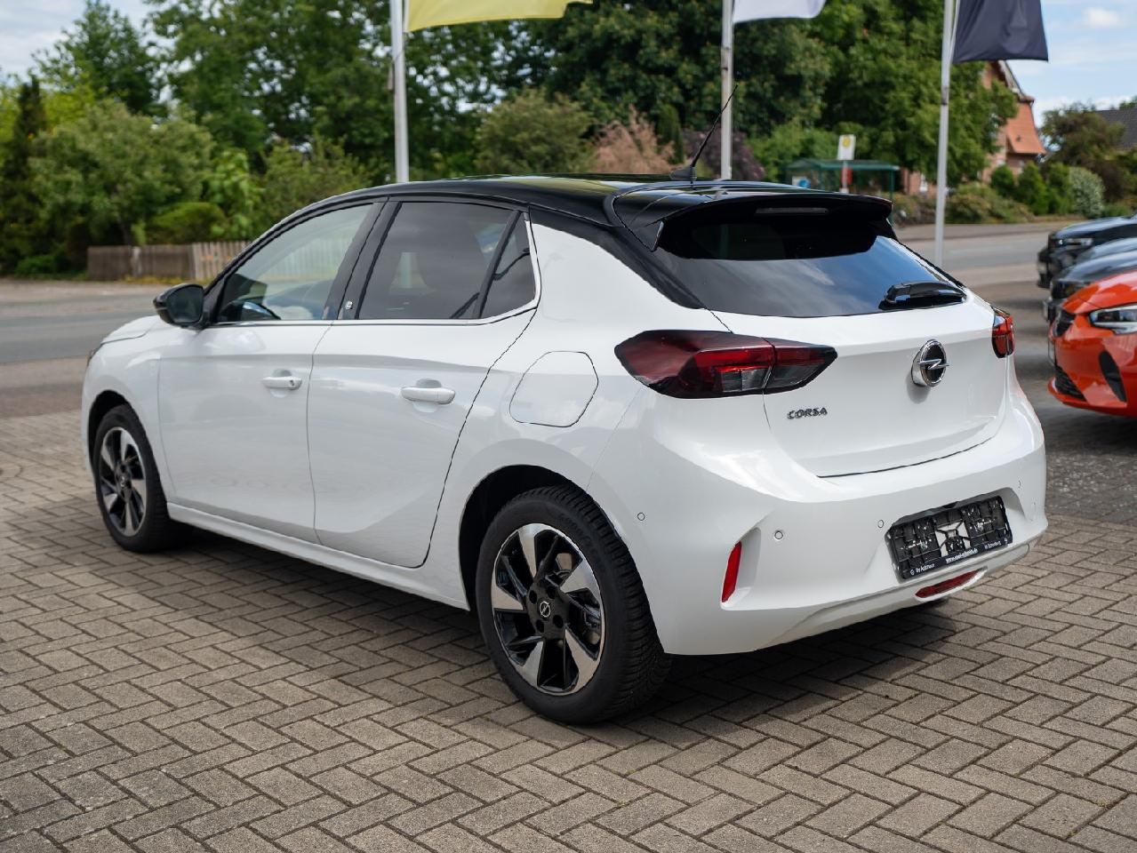 Fahrzeugabbildung Opel Corsa F e Elegance