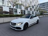 Mercedes-Benz C 63 AMG | Keyless | Pano | Distr. | IWC | Burm. - Mercedes-Benz C 63 AMG: Weiß