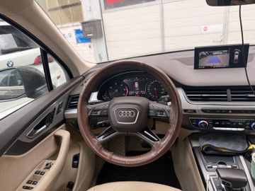 Audi Q7 - 3