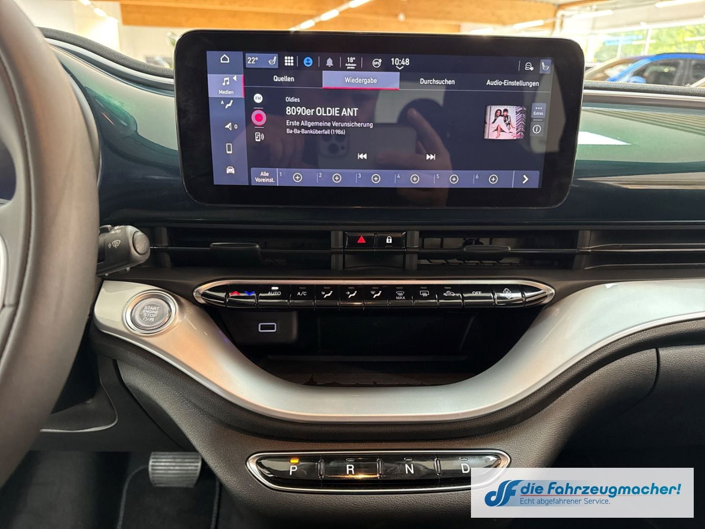 Fahrzeugabbildung Fiat 500 e Icon Navi Digitales Cockpit Memory Sitze A