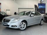 Mercedes-Benz E 250 CGI BE DISTRONIC+STDHZ+TOTWINKEL+SCHIEBED - gebrauchte Mercedes-Benz E 250 aus dem Jahr 2011