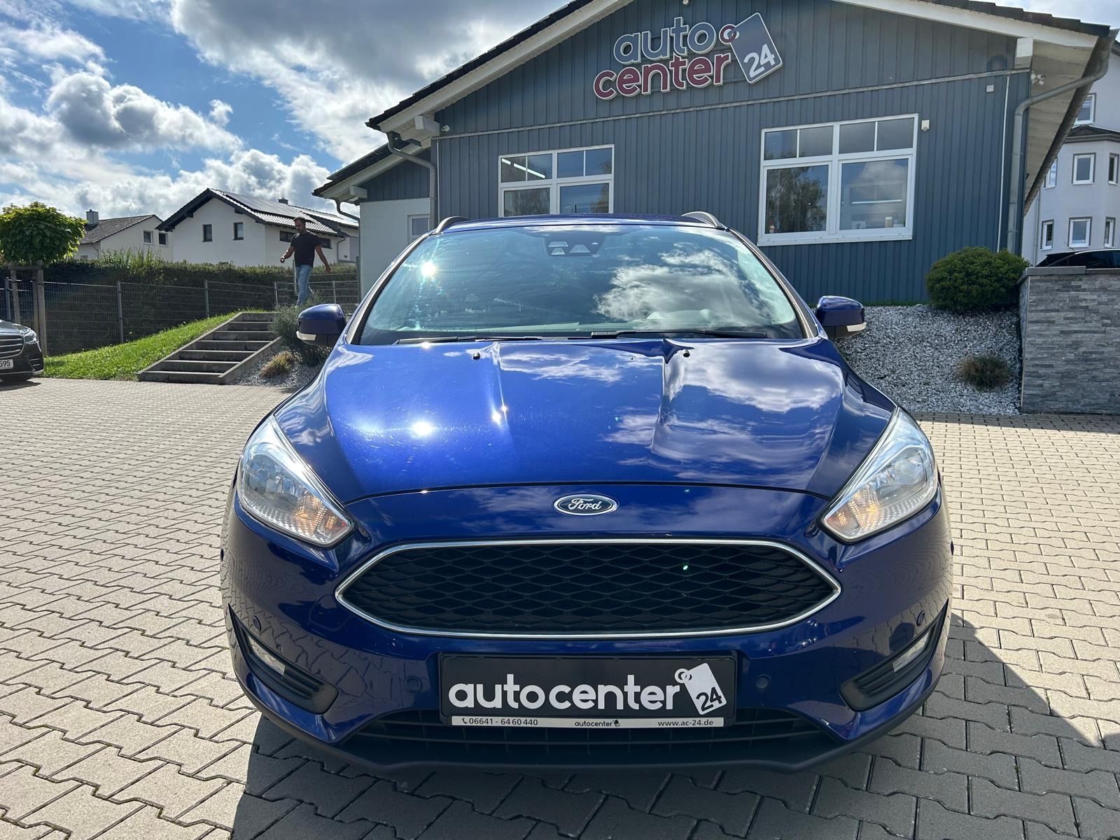 Fahrzeugabbildung Ford Focus Turnier Business°Navi°Winterpaket°AHK