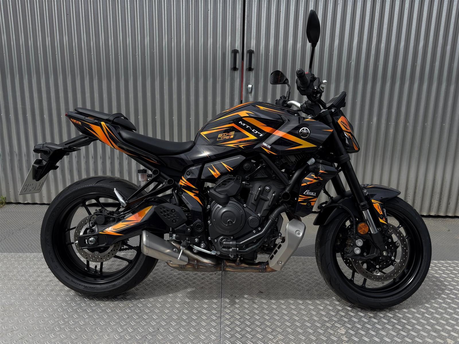 Yamaha MT-07 Y-AMT 35kW Vorführer mit ARider Dekor