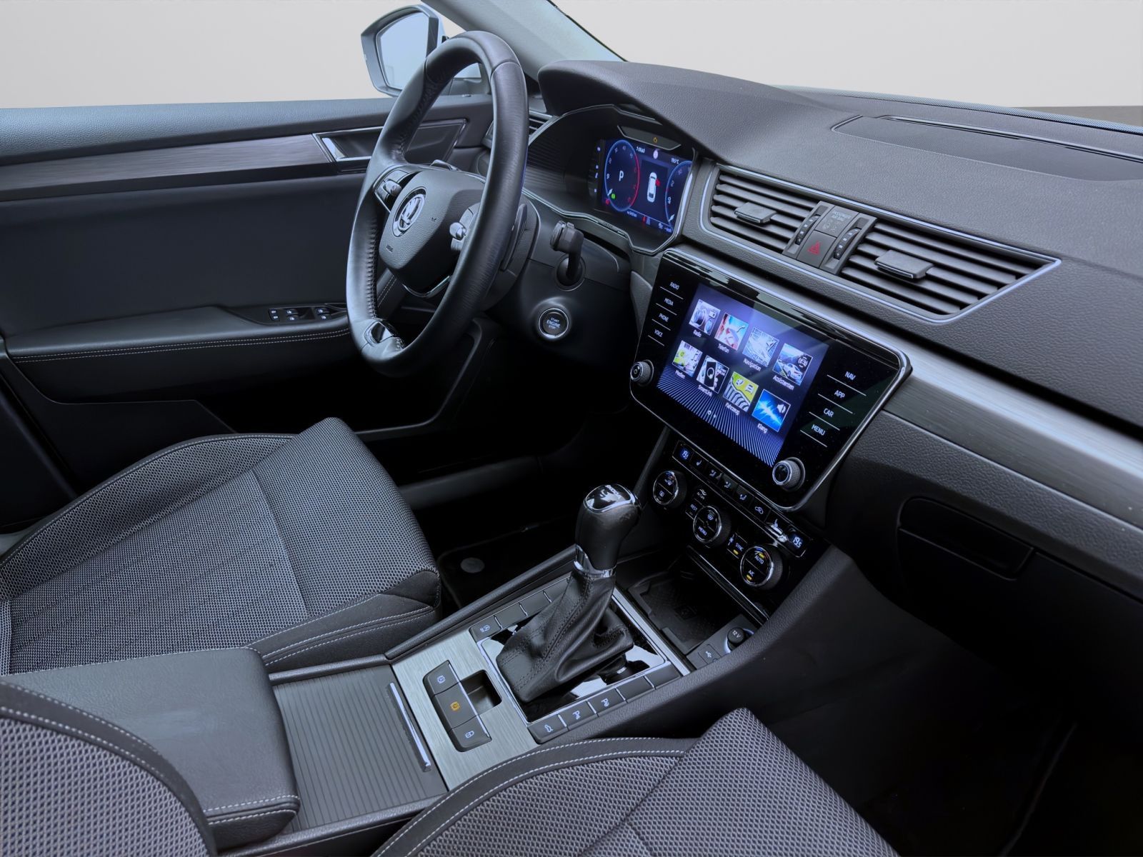 Skoda Superb - Bild 18