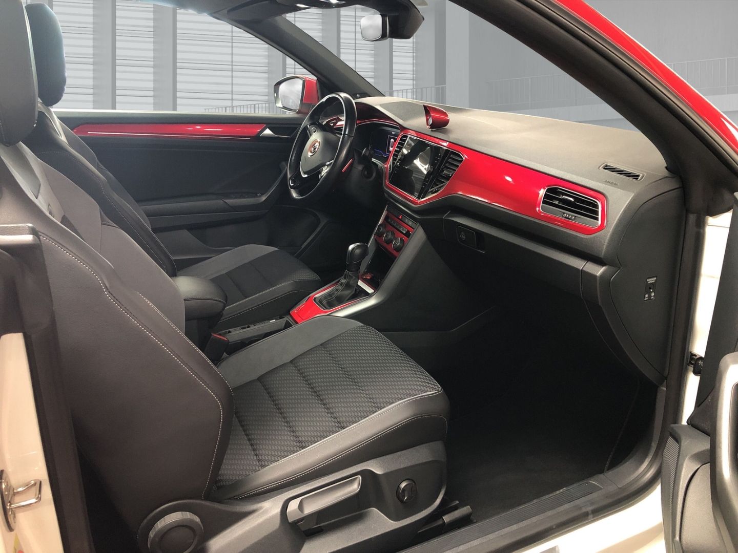 Volkswagen T-Roc Cabiolet R-Line 1.5 TSI DSG foto 5