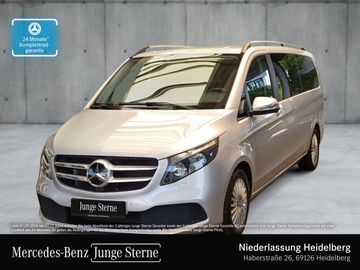 Mercedes V 220 - 1