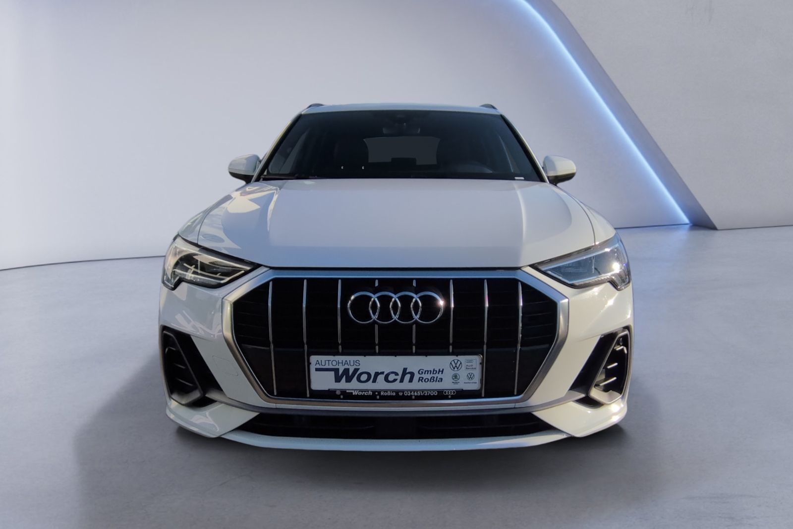 Q3 35 TFSI S tronic S Line AHK+GRA+LED