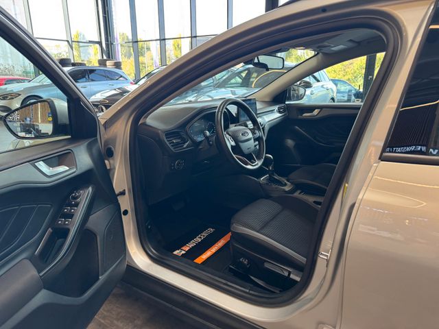 MYAUTOCENTER – Gebraucht- und Jahreswagen mit Werkstattservice in Pfaffenhofen Ford Focus *KEYLESS*TEMPO*SIHZ*LKHZ*NAVI*LED*