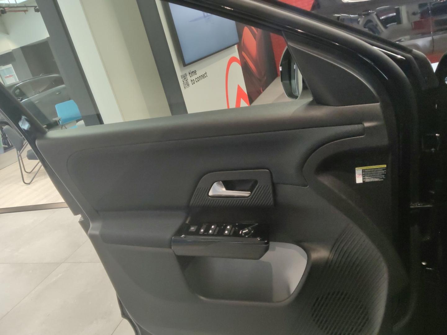 Citroën C5 Aircross PLUS Hybrid AHK-abnehmbar Navi Allwe