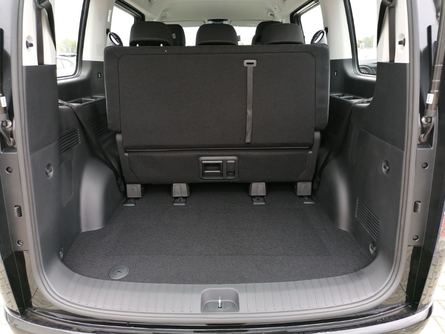 Hyundai Staria – Bild 11