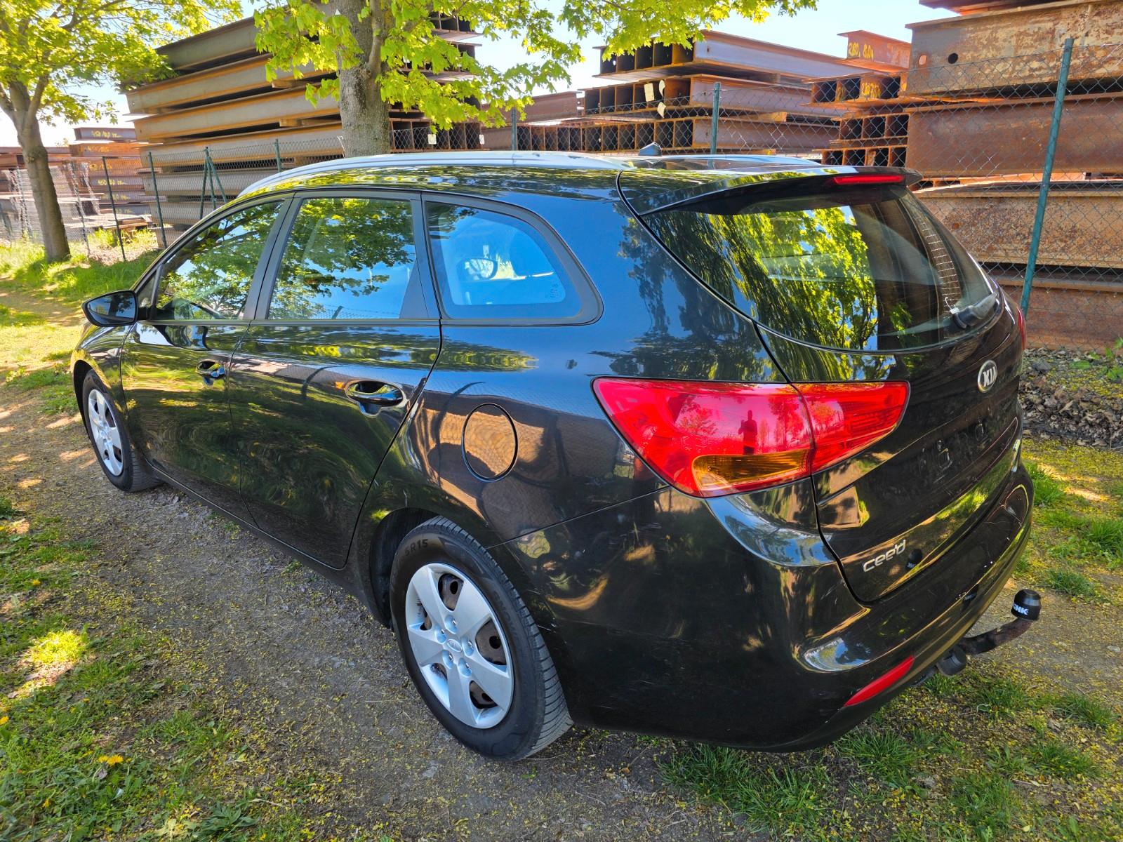 Kia cee'd 2013 — photo 6