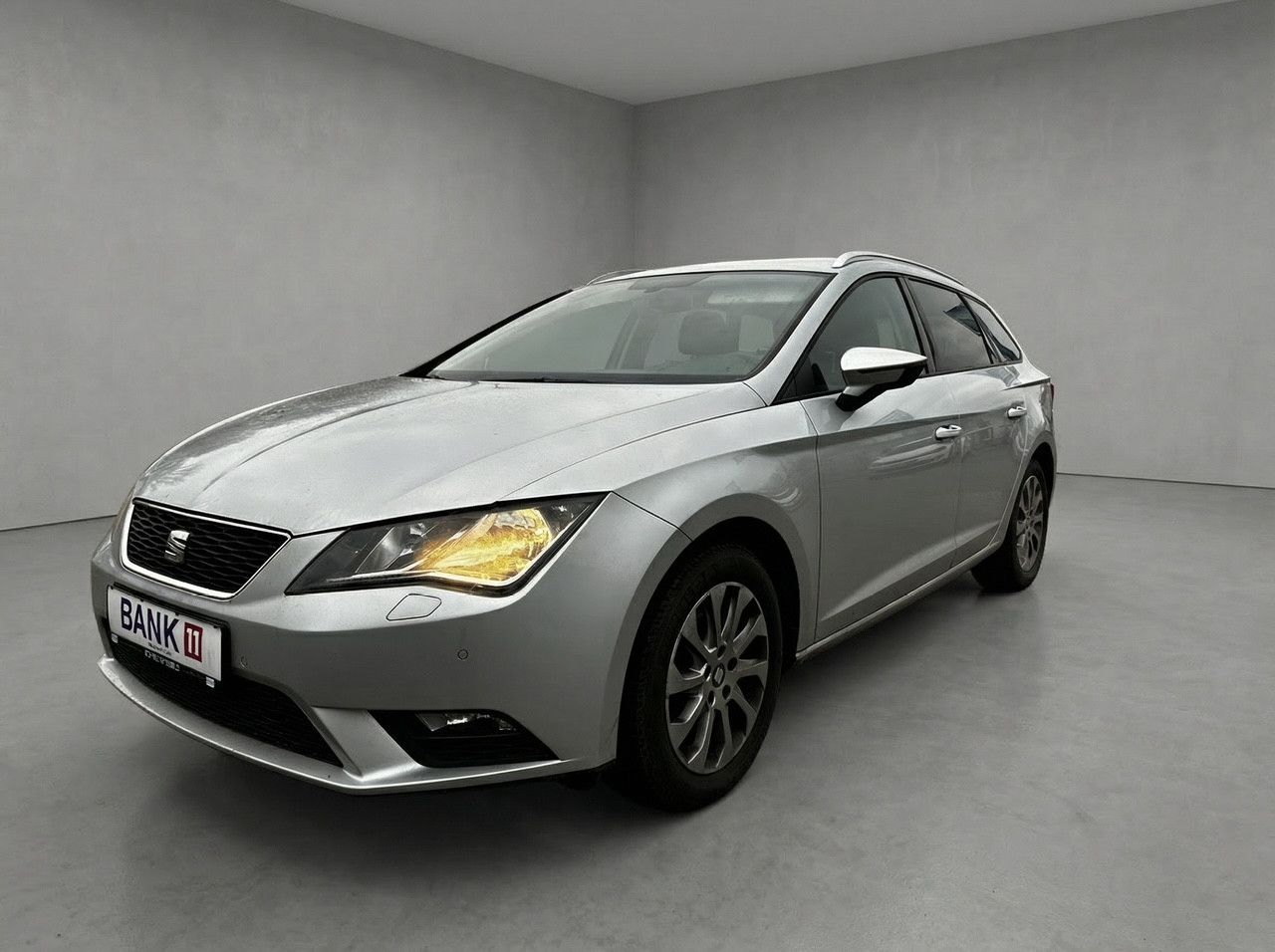SEAT Leon ST 2.0 TDI Style *NAVI*AHK*WINTER*ALLRAD*