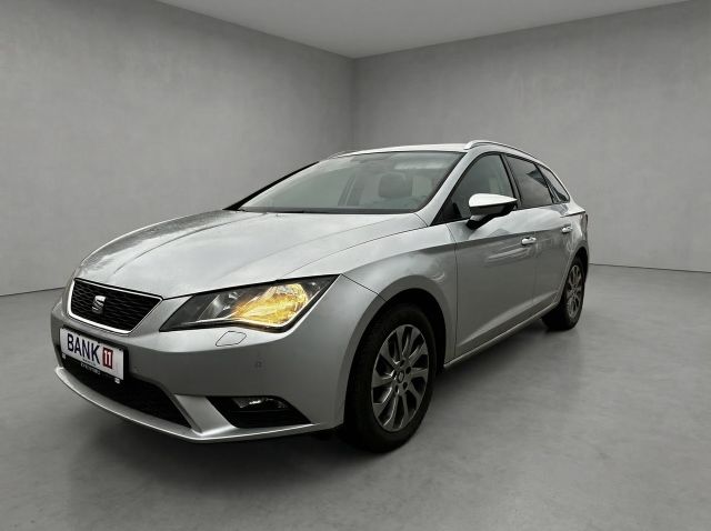 SEAT Leon ST 2.0 TDI Style *NAVI*AHK*WINTER*ALLRAD*