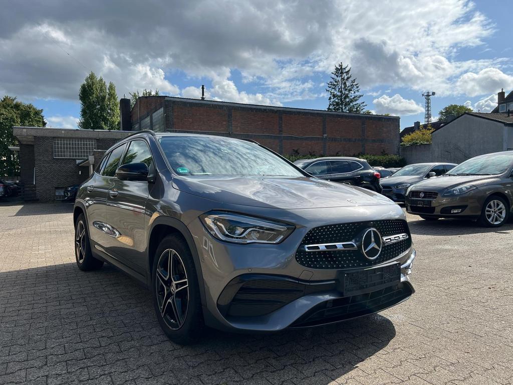 Mercedes-Benz GLA 180